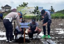 Kapolda Riau Launching Green Policing Runners, Tanam 100 Pohon di Bantaran Sungai Siak