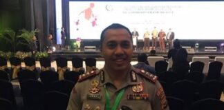 Kapolresta dan Kasat Reskrim Pekanbaru Terima Pin Emas dari Menteri ATR/BPN