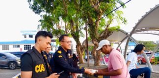 Pegawai Beacukai Tanjungpinang Gelar Aksi Berbagi Takjik di Pelabuhan SBP