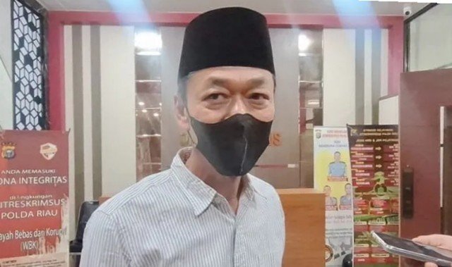 Polda Riau Periksa Mantan Bupati Rohil Afrizal Sintong, Terkait Dugaan Korupsi Proyek Infrastruktur IMG-20260622-WA0045_copy_640x379