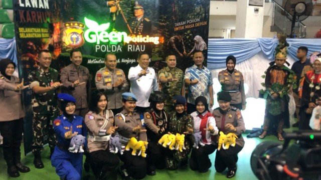 Anak Gajah Nona Seroja Tebar 15 Ribu Bibit Pohon di Iven Riau Bhayangkara Run 2026 IMG-20260718-WA0011